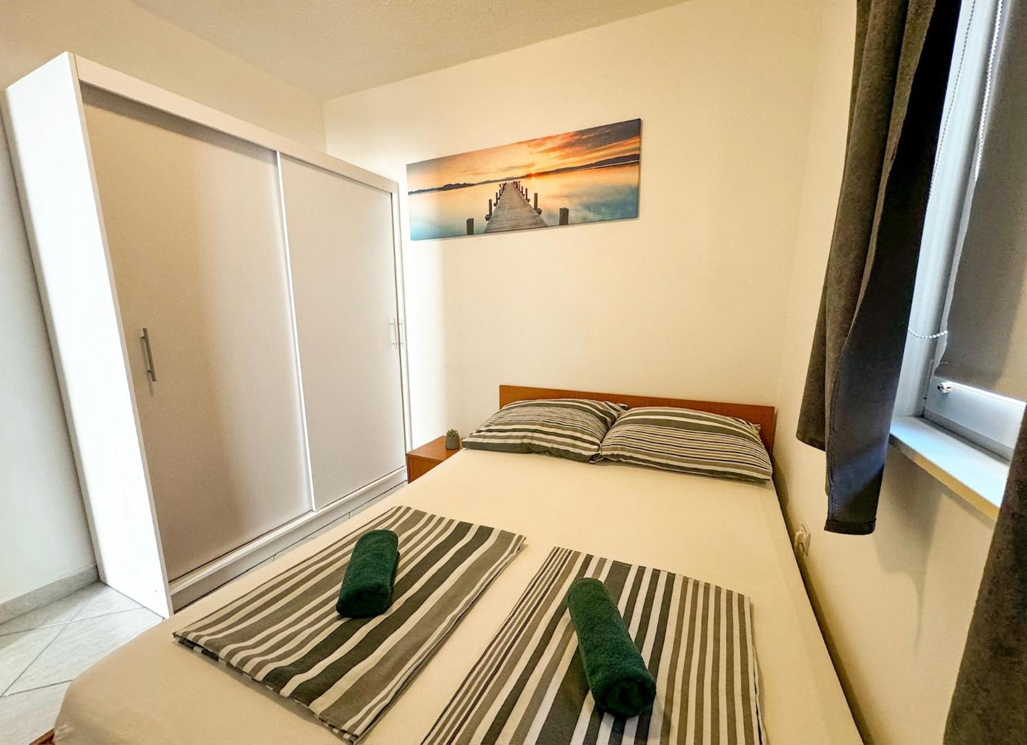Apartmani Cvangic ヴィル エクステリア 写真
